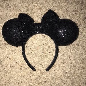 All black Minnie Mouse ears
